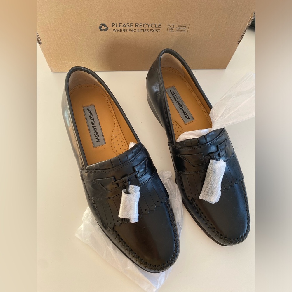 Johnston & Murphy Men’s Breland Kiltie Tassel Classic Dress Shoe Black Size 9